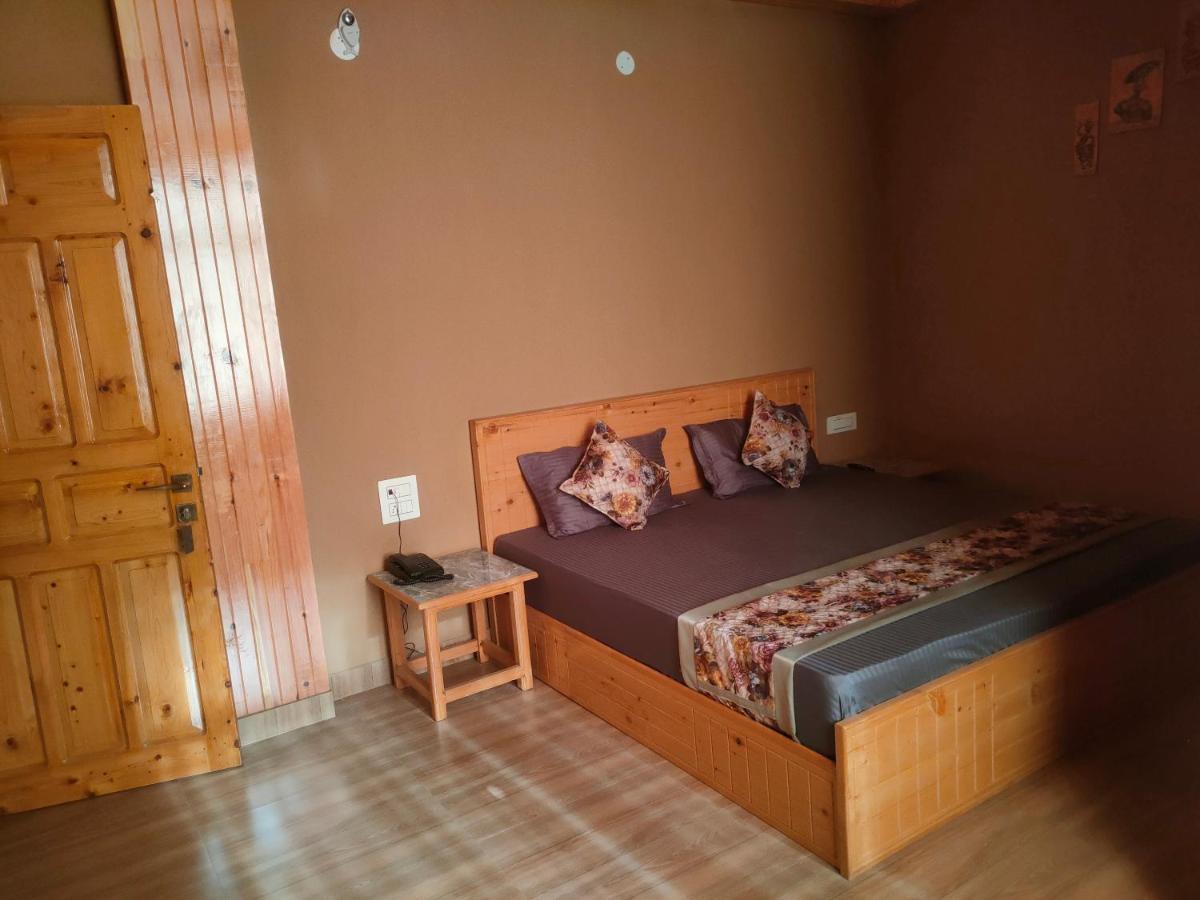 Hotel Cozy Haven Mandi Luaran gambar