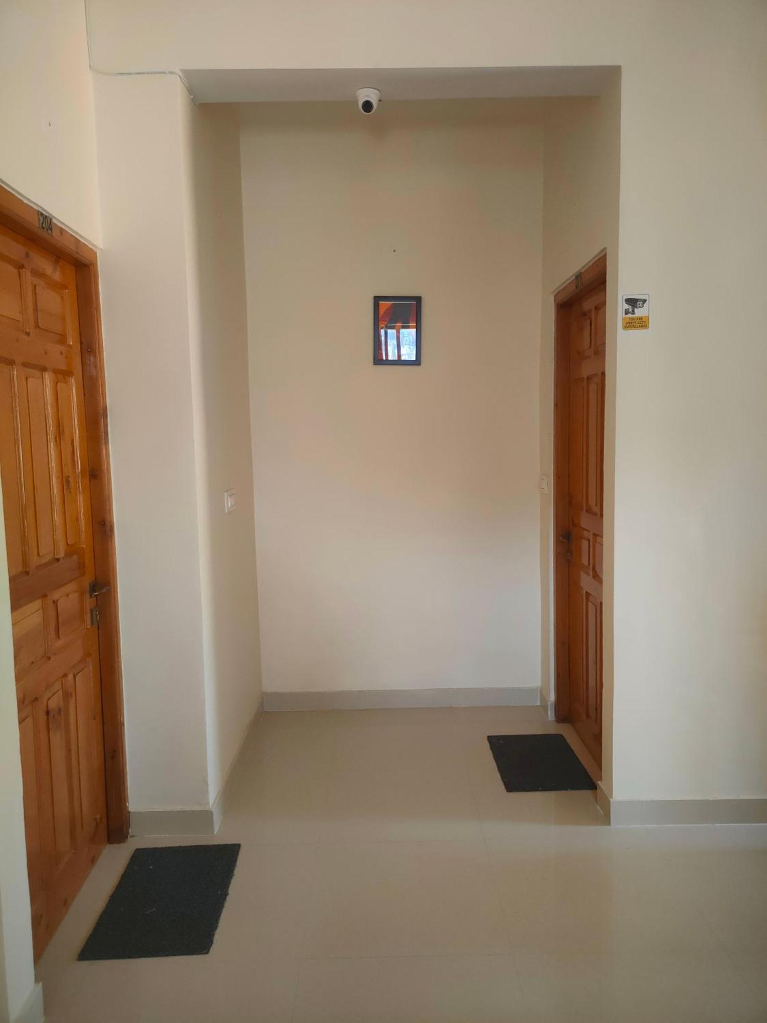 Hotel Cozy Haven Mandi Luaran gambar