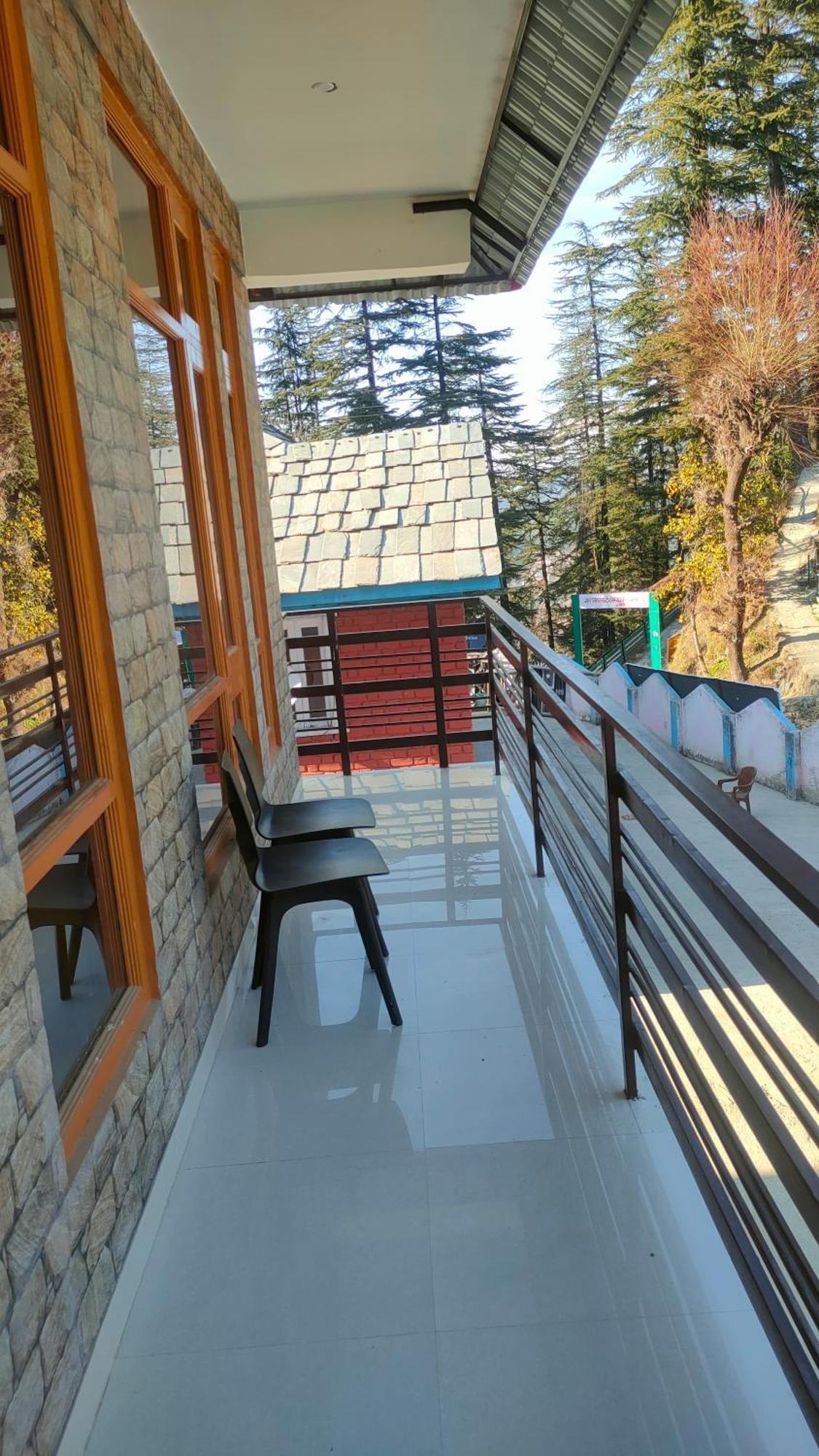 Hotel Cozy Haven Mandi Luaran gambar